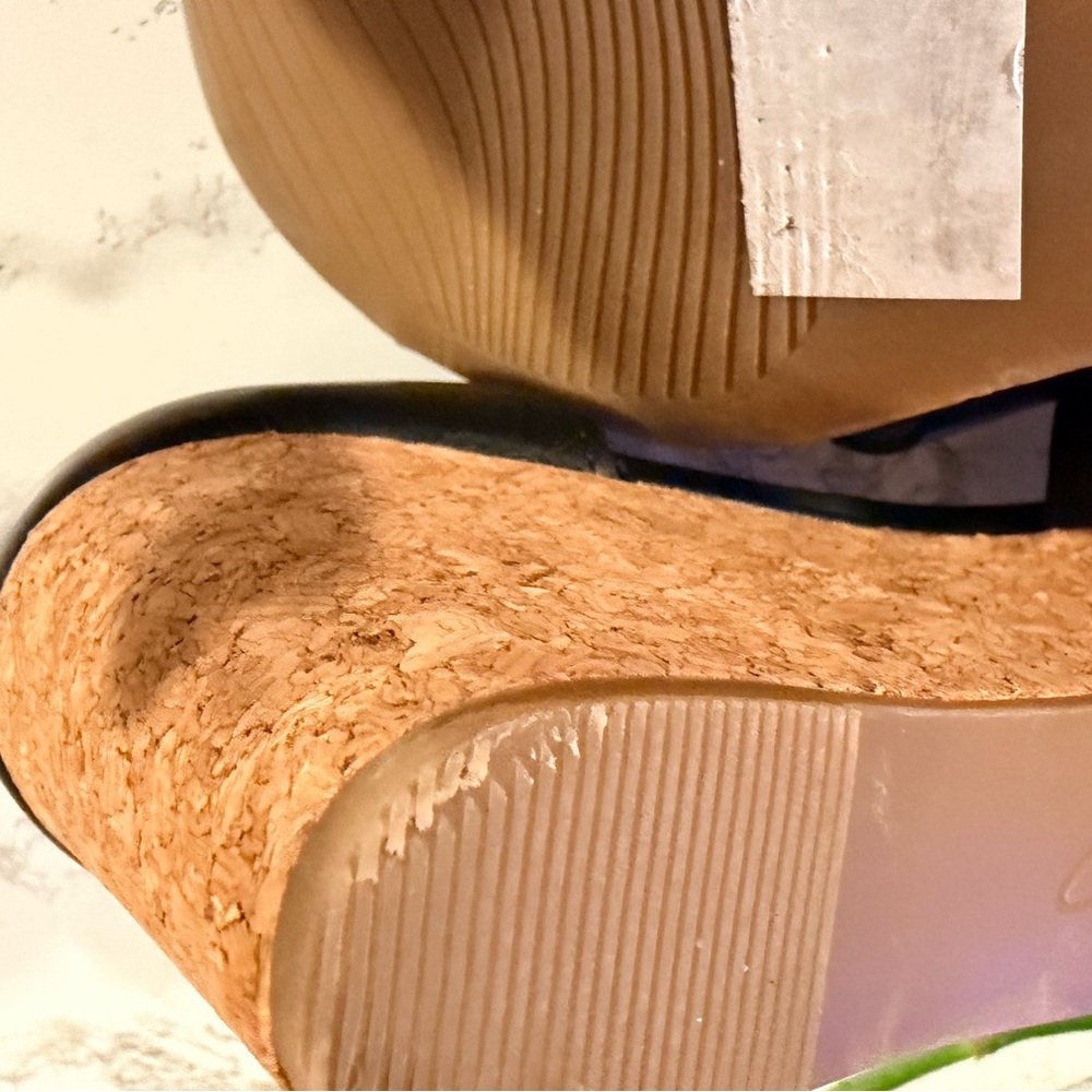 Clarks Black Crisscross Heels - Picture 8 of 8